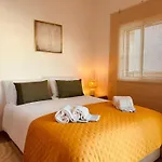 Cosy 3 Bed Old Town Διαμέρισμα Αλμπουφέιρα