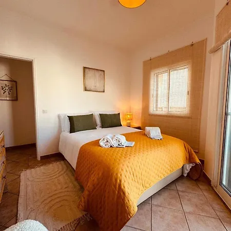 Cosy 3 Bed Old Town *