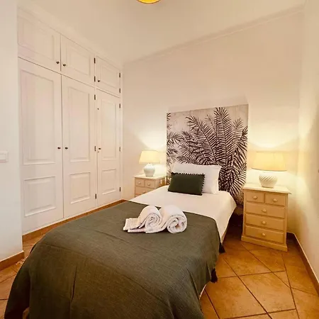 Apartment Cosy 3 Bed Old Town Albufeira